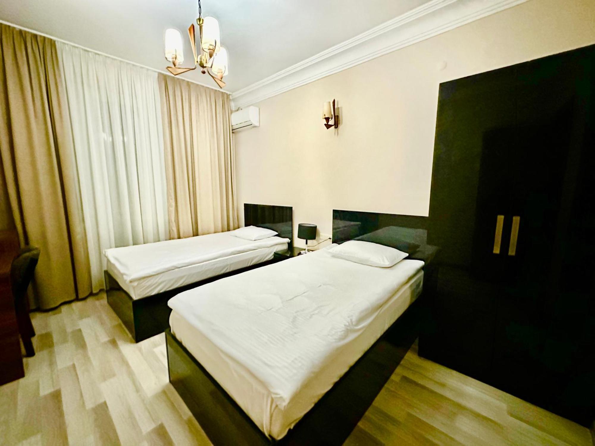 Hotel Tsereteli Batumi Exterior foto